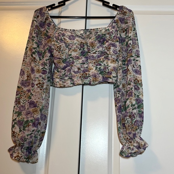 Y2K privy privately privileged Flower top - Picture 3 of 6